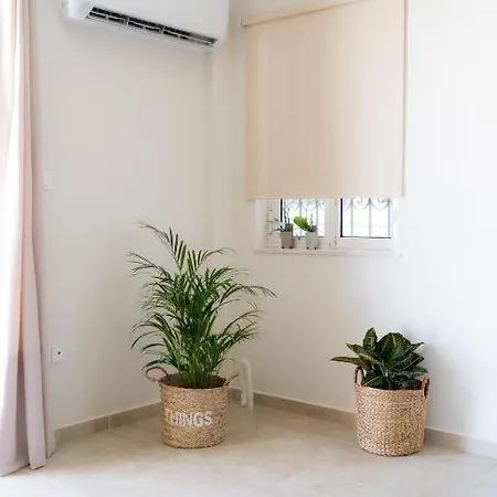 Comfortable Apartment Close To The Airport Spata  Exterior photo