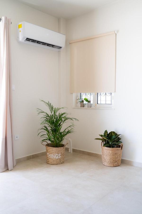Comfortable Close To The Airport
